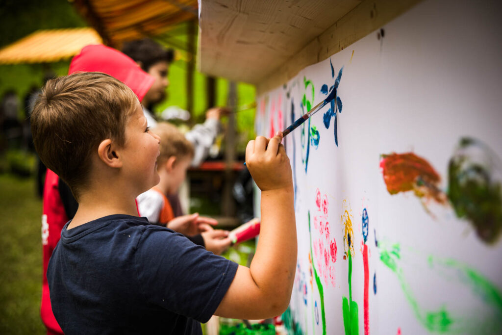 kraeuterfestival-2024-kinder-malen.jpg