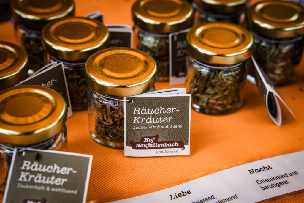 kraeuterfestival-2024-raeucherkraeuter.jpg