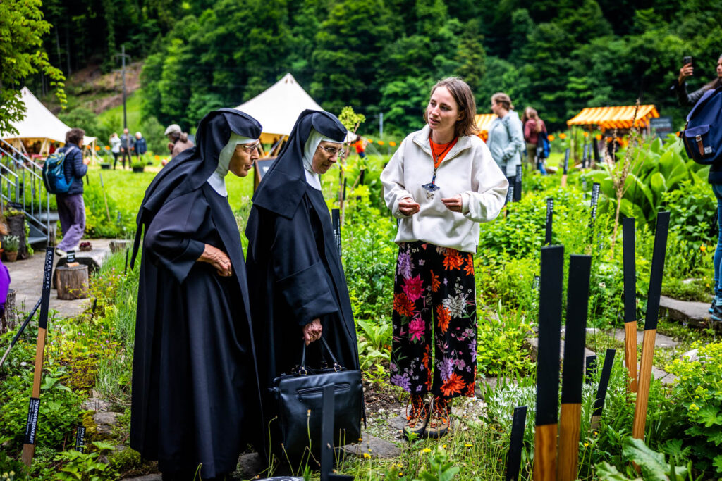 kraeuterfestival-2025-rundgang-2.jpg